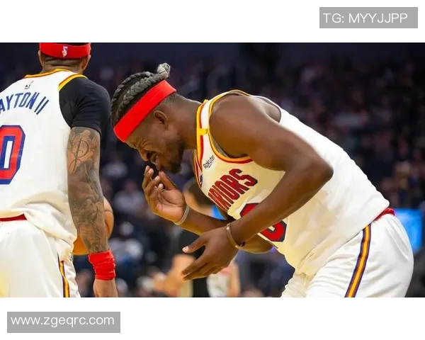 快船与19勇士激战正酣球迷期待精彩对决与绝妙表现